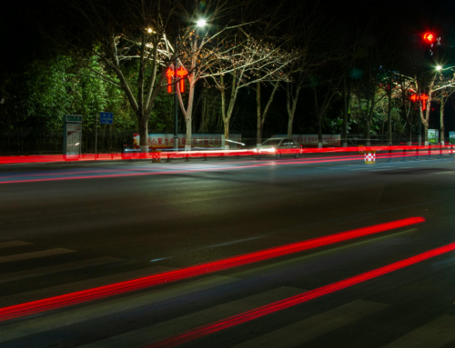 Metoda „na kreta” – handlarze zakopują narkotyki na łąkach, polanach i cmentarzach